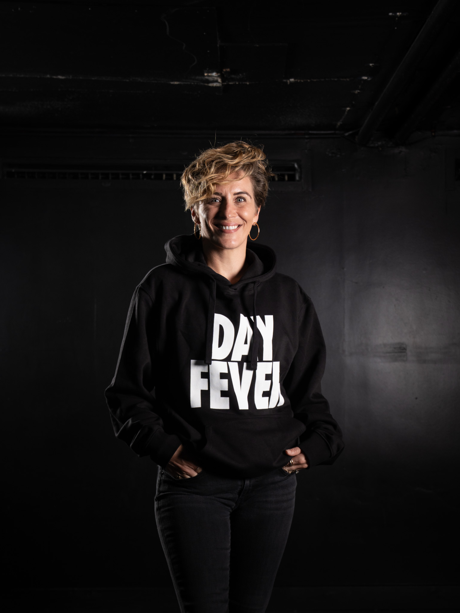 DAY FEVER HOODIE - Black